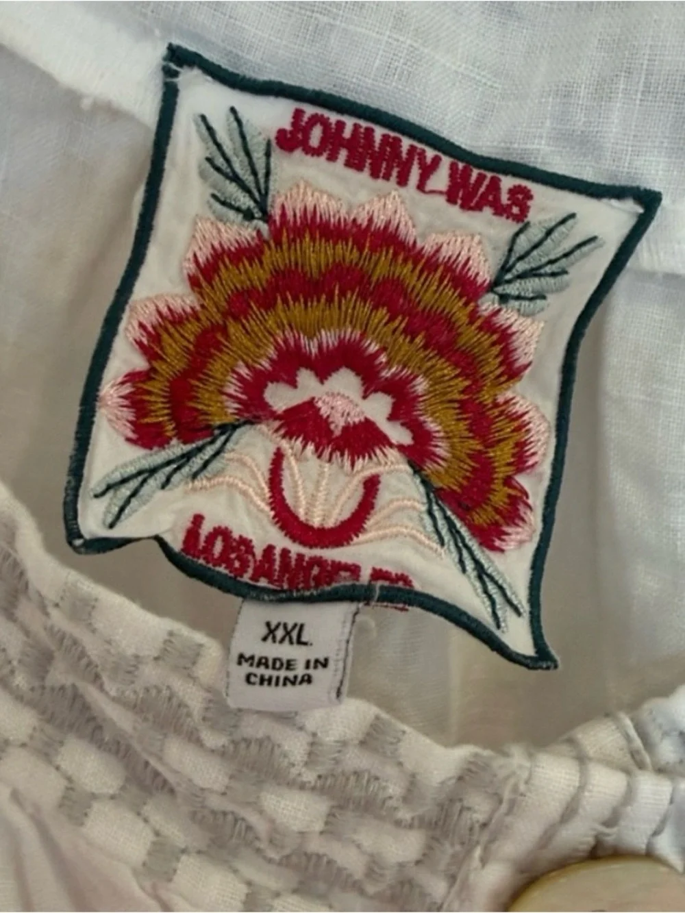 Johnny Was CUTE and FUN Embroidered Button-Front Top in 💯 Cotton!